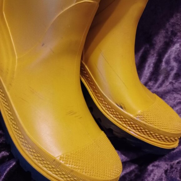 Burberry Yellow Rubber Rain Boots-EU size 36 /US 5.5/6 - Picture 9 of 10